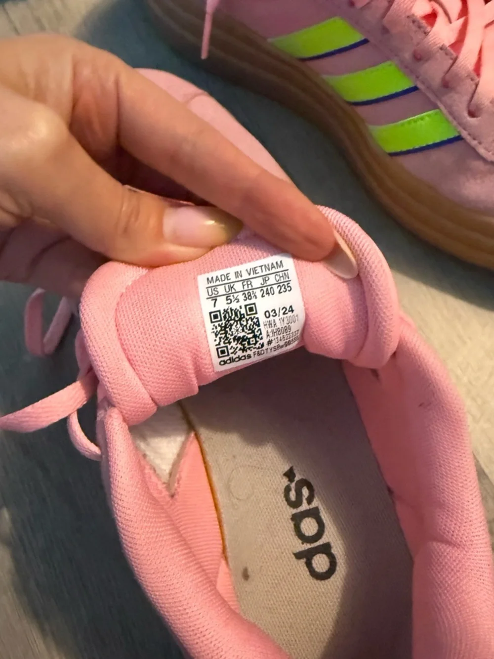 adidas Pink Suede Sneakers with Neon Green Stripe Accents - Picture 4 of 4